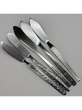 Vintage Mixed Assorted Lot Stainless Steel Butter Knives Floral and Geometric Ha